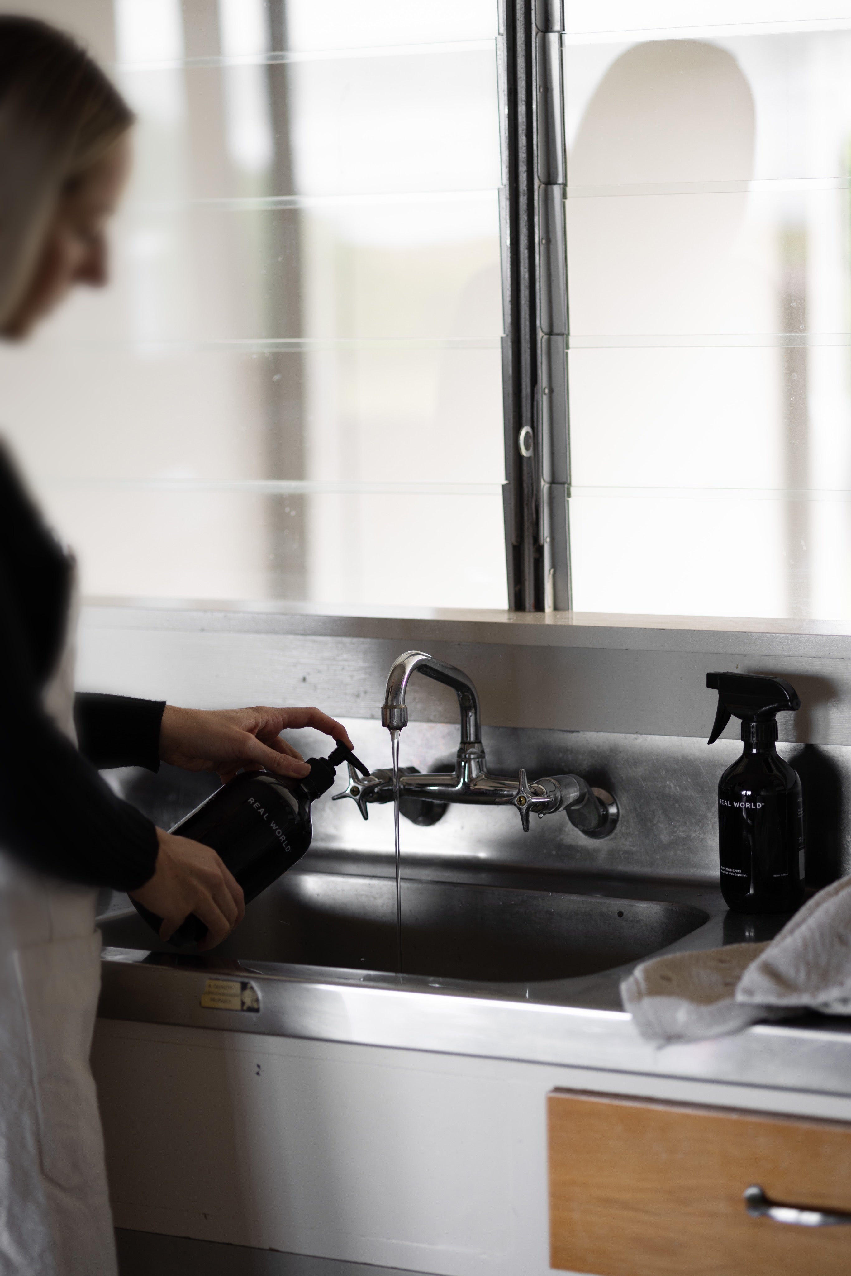 Real World Revive Bench Spray - Horopito & Mint Leaf 500ml